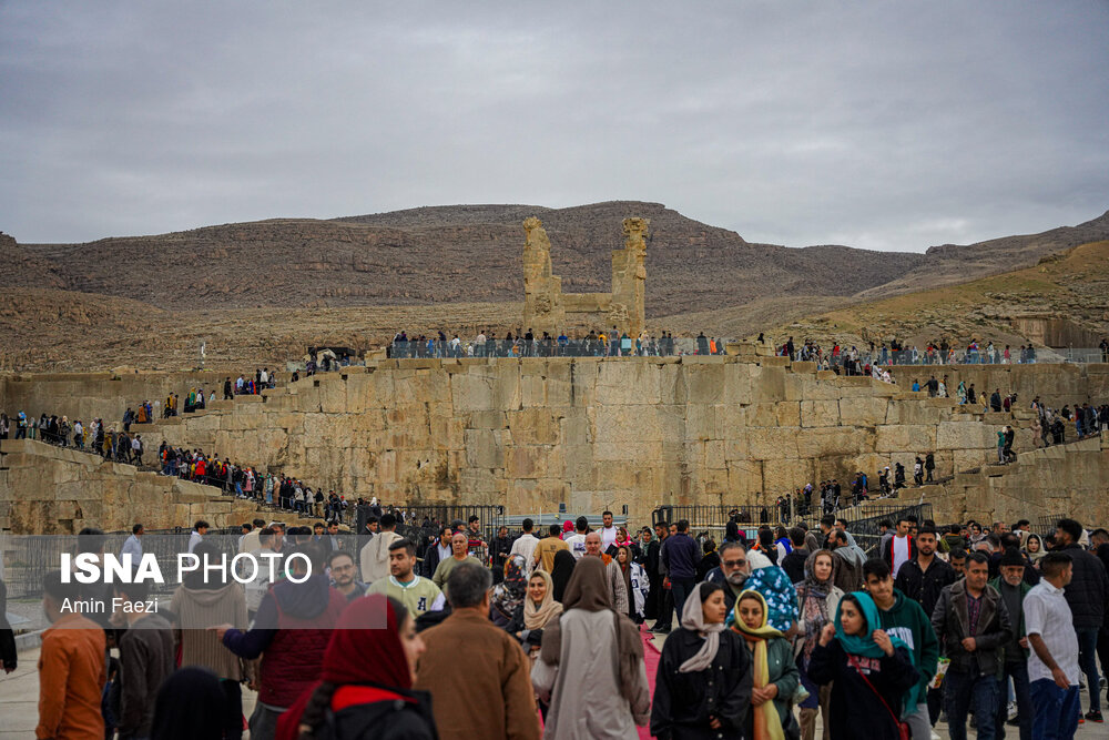 ساماندهی ورودی و پردیس تختجمشید نیازمند ۲۴۶ میلیارد تومان اعتبار/ مسیر بازدید گردشگران تغییر میکند
