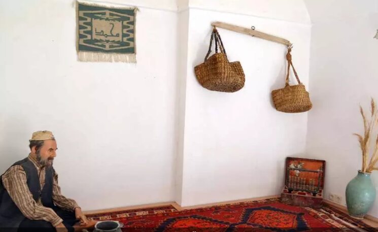خانه وحشی بافقی کجاست؟