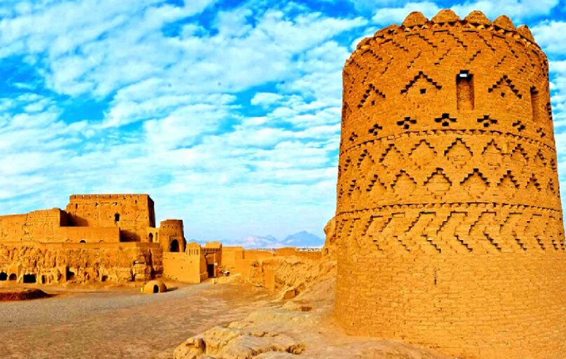 زیباترین جاذبه‌های تاریخی میبد