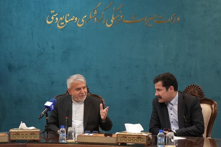 روستاها را درگیر وام و بدهی نکنیم