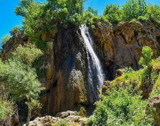 دو جاذبه طبیعی تماشایی در شاهین دژ آذربایجان غربی