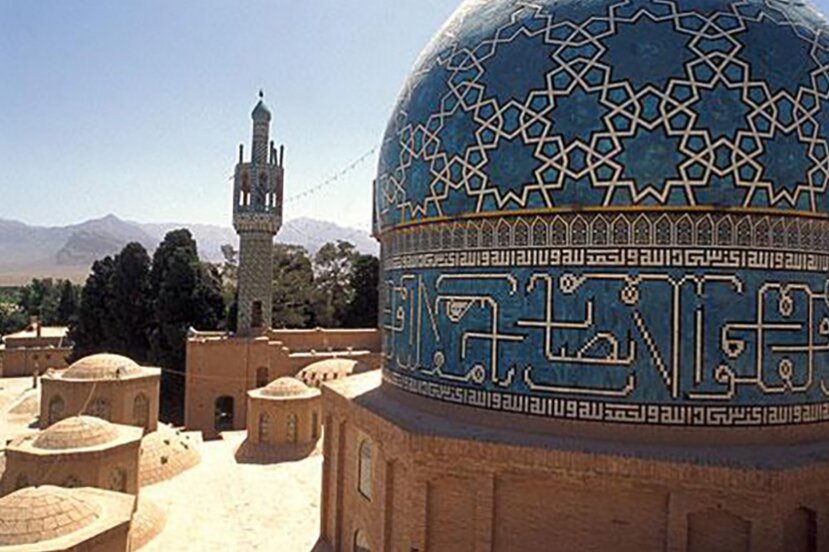 حتما از مسجد شاه ولی تفت بازدید کنید